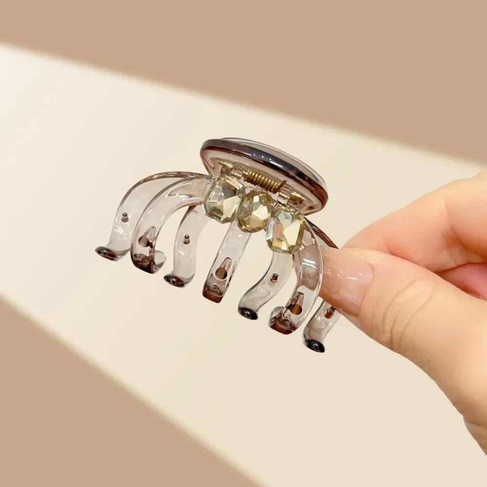 Elegant Crystal Pearl Medium Size Thick Thin Women's Hair Claw Clip Accessories Korean Star Red Black Catch Clamp Girls Headwear