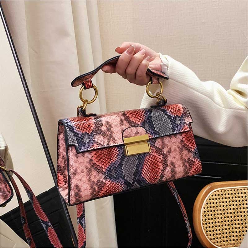 able High-end Texture Light Snake Print Niche Design Versatile Handhold Bag Shoulder Bag Crossbody Bag Armpit