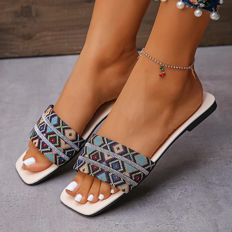 Fashion Bohemian Mix Color Flat Slides for Women Retro Square Toe Low Heel Slippers Woman Summer Beach Soft Bottom Slippers Female