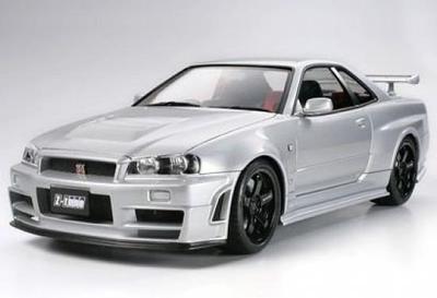 revell nissan skyline