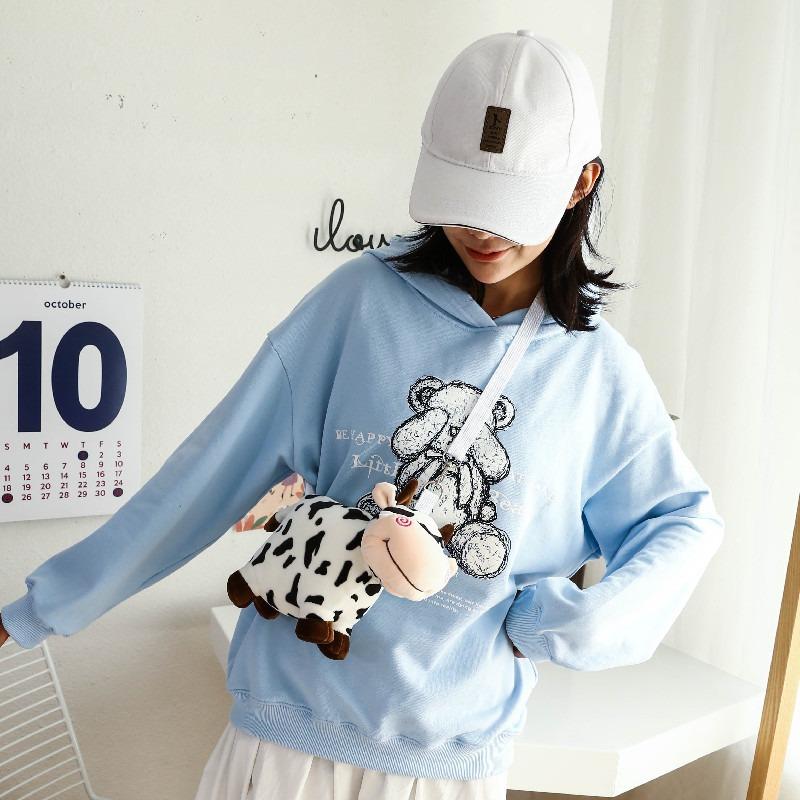 New grab machine doll toy bag student cute children cartoon doll cow shoulder messenger bag