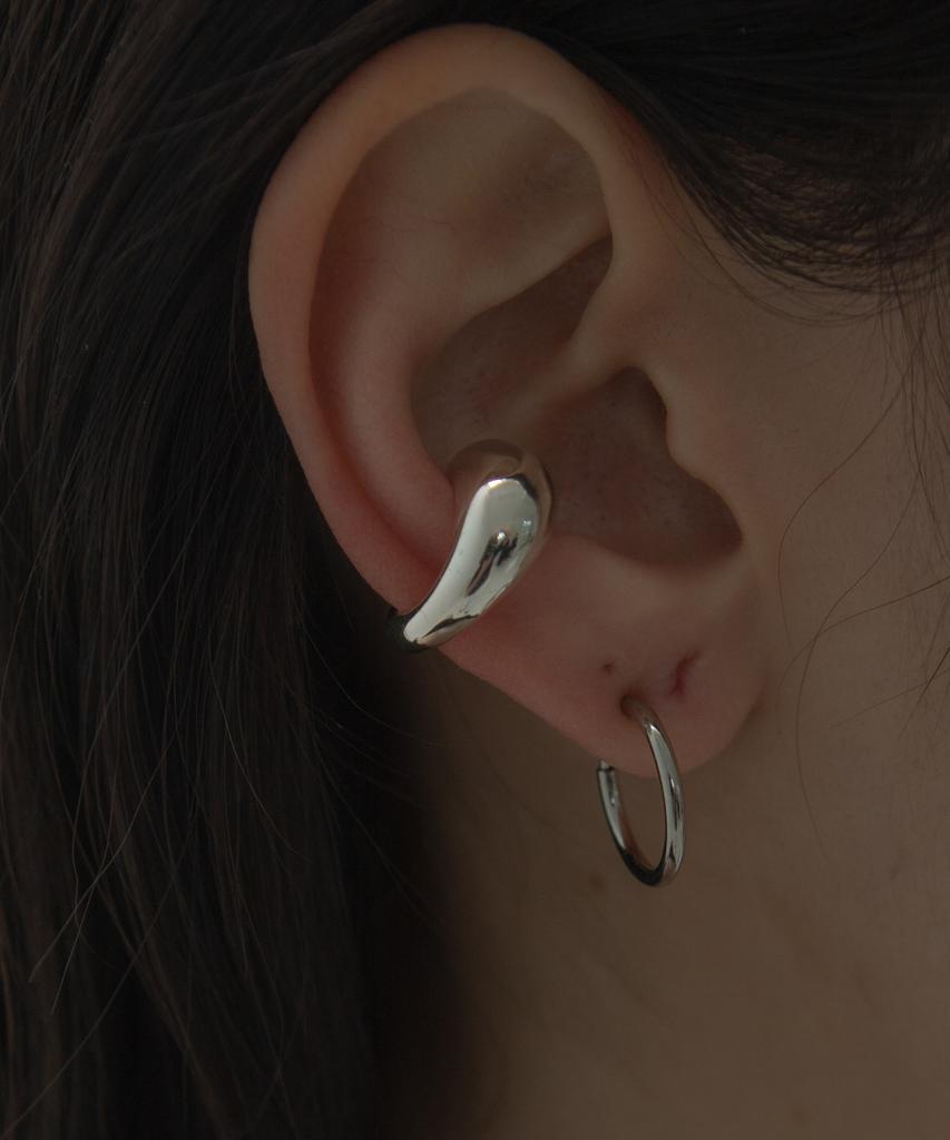 Novice Tokyo Drop Ear Cuff / Silver