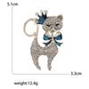 Cartoon-Kätzchenbrosche aus Volldiamantlegierung, modisches und stimmungsvolles Kleidungszubehör