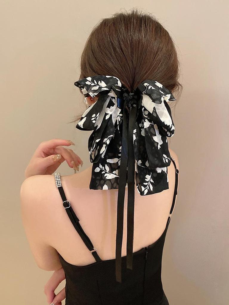 Rain of Flowers: Vintage Butterfly Hairpin for Women in New Chinese Style, Perfect for Hanfu and Cheongsam