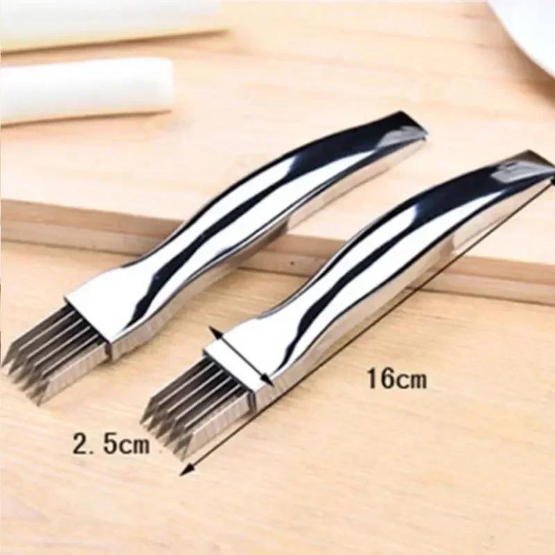 Kráječ na jarní cibulku Nůž na strouhání Nerezové struhadlo Krájecí nůž Kráječ na jarní cibulku Kráječe zeleniny Kráječ Kuchyňské pomůcky