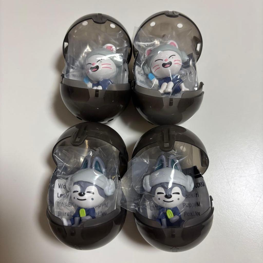 [USED] StrayKids SKZOO Sauna Figures Bang Chan and Hyunjin