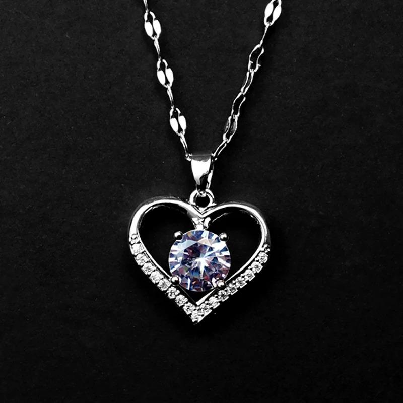 Artificial Gems Heart Pendant Necklace for Women Golden Stainless Steel Lips Neck Chain Female Necklaces Jewelry for Girl