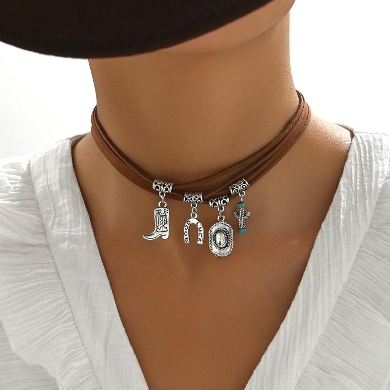 New 1-piece Personalized Fashion Velvet Turquoise Beaded Necklace