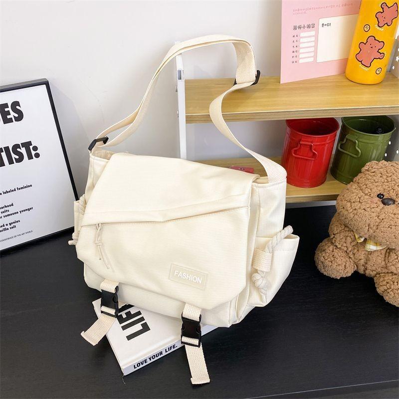 Fashionable Soft Pu Shoulder Bag For Women With Unique Stitching Design And Convenient Closure Zipper белый