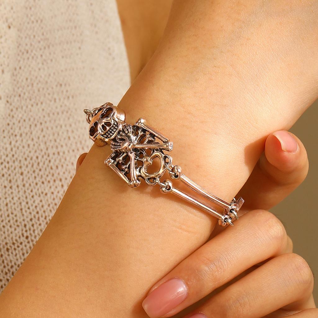 Gothic Alloy Skull Bangle, Vintage Dark Punk Style Bracelet, Fashion Statement Wrist Ornament for Male and Female