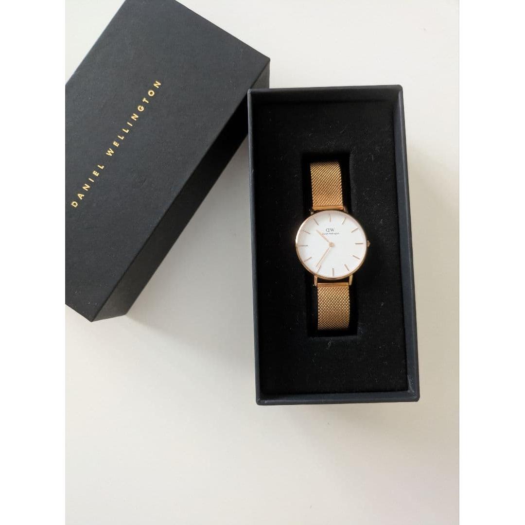 Used DANIEL WELLINGTON WATCH ROSE GOLD