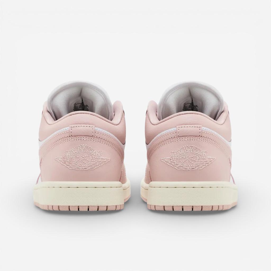 Jordan 1 Wmns "Pink Oxford Sail"
