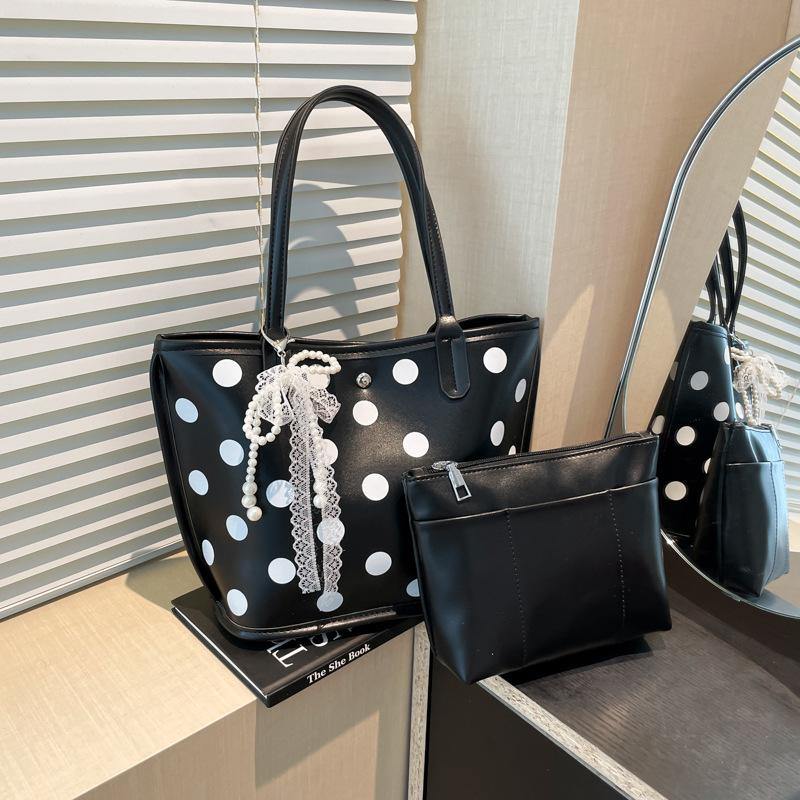 Polka Dot Sweet Bow Cute Portable Large-capacity Commuter Bag Fresh and Sweet Women's Shoulder Bag
