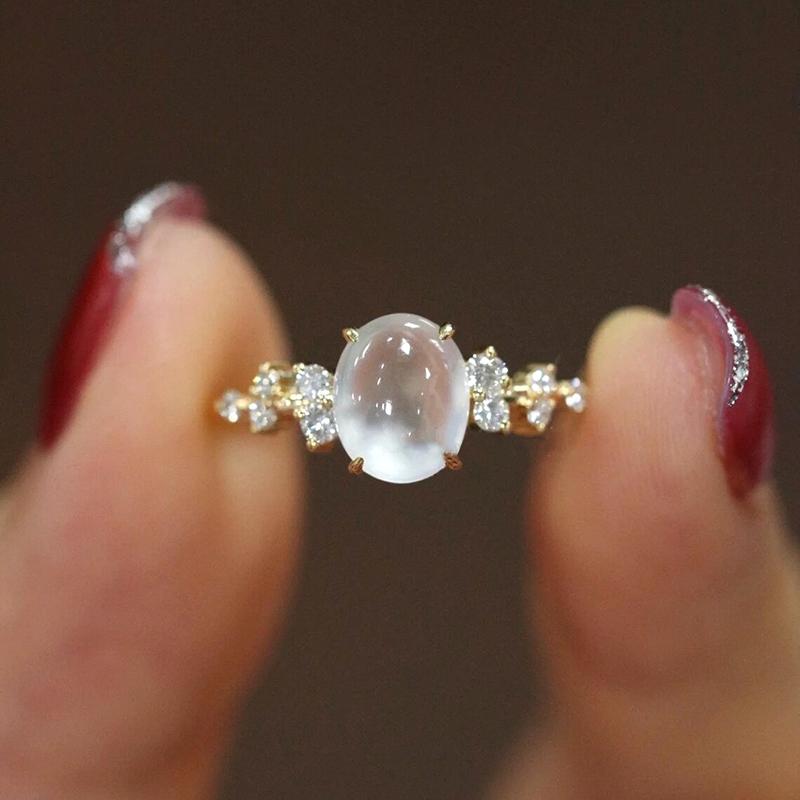 

Huitan Oval Crystal Imitation Opal Rings for Women Temperament Bridal Wedding Rings Gold Color Sparkling CZ Hot Trendy Zircon 6