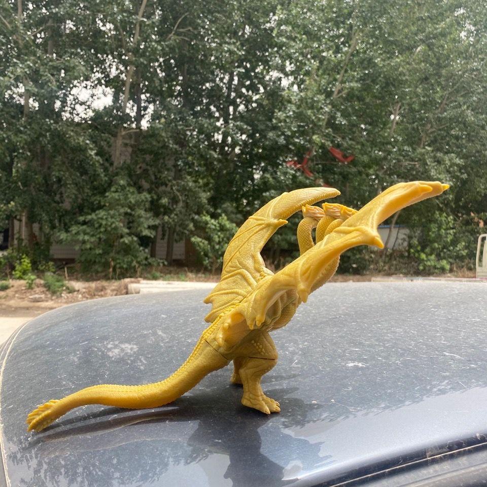 Godzilla: Rey de los Monstruos 3 Cabezas Rey Ghidorah Dragón Pegamento  Suave Figura de Acción Colección Juguete comprar a buen precio — entrega  gratuita, reseñas reales con fotos — Joom, image size:960x960