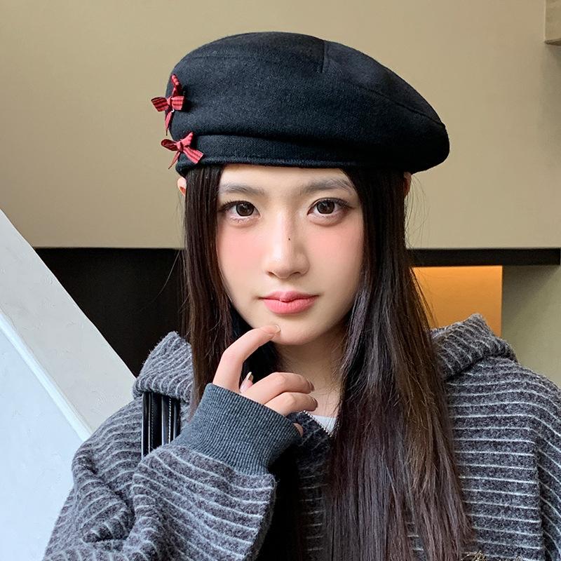 South Korea's new autumn and winter bow woolen beret women's warm thickened face small bud hat