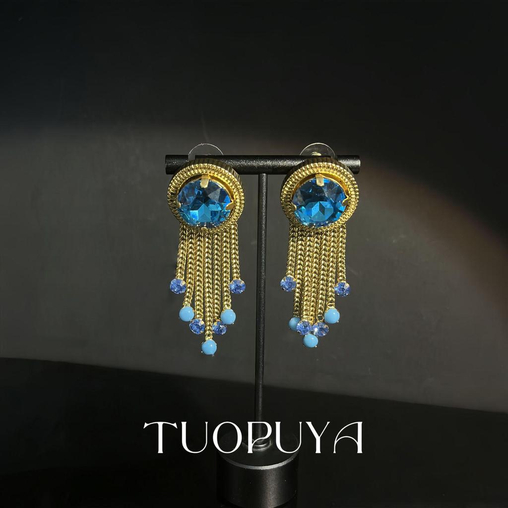 Temperament Copper Claw Tassel Earrings with Blue Gem Studs