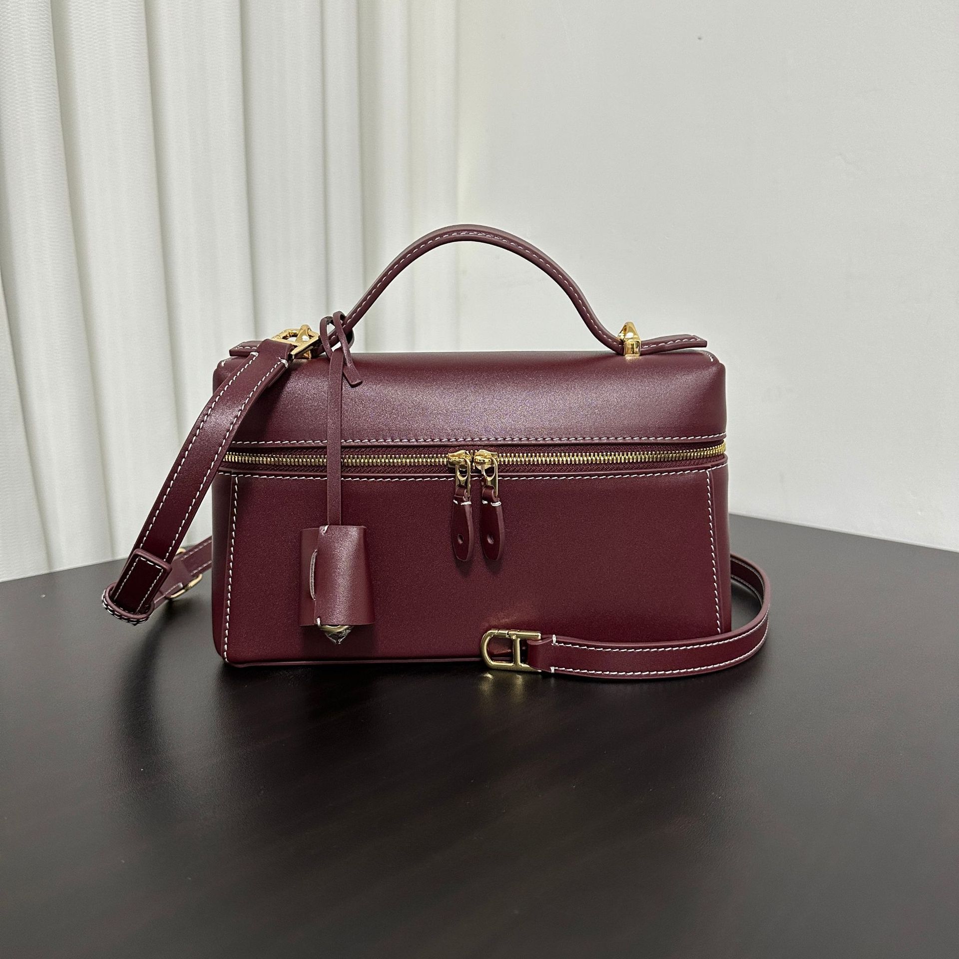 

2025 Новая Модная Универсальная Сумка-Ланчбокс из Коровьей Кожи LP23 Высококачественная Кожа Одноплечевая Сумка Кроссбоди Сумка-Тоут для Женщин 23x13x8cm