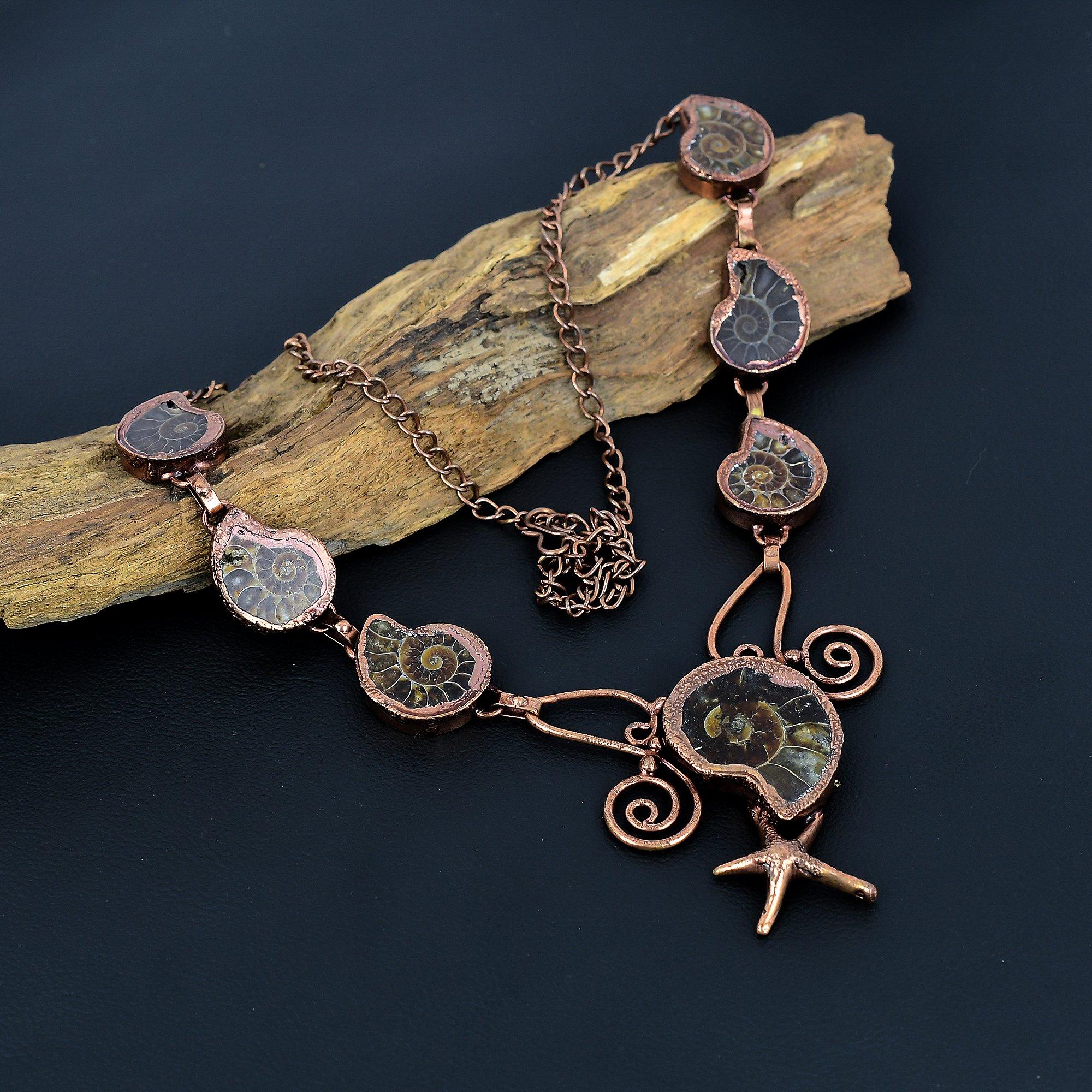 

Окаменелость аммонита, гальванопластика медь, ожерелье с регулируемой цепочкой, ожерелье из драгоценных камней ручной работы ко Дню памяти