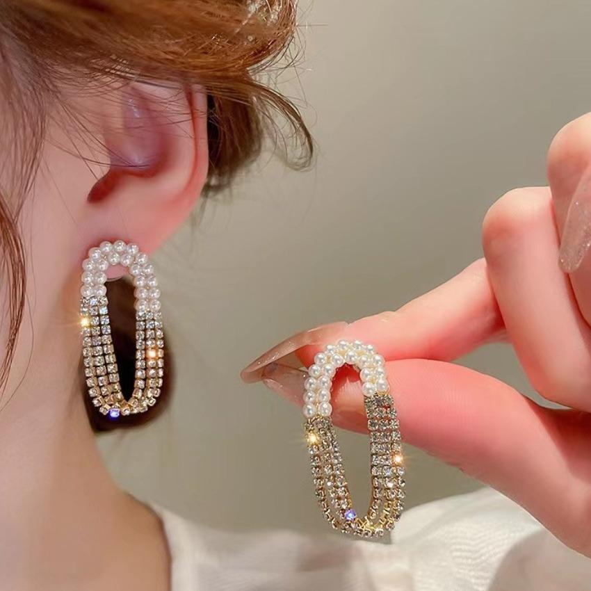 Korean diamond-set pearl oval fringed earrings niche light luxury temperament versatile design stud earrings ear jewelry