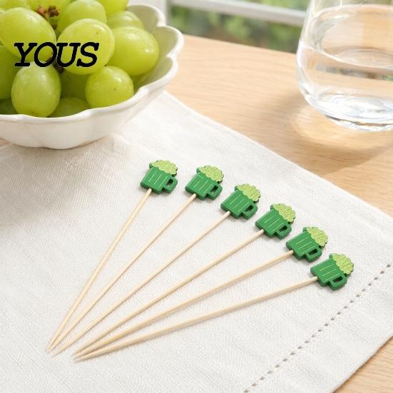 Disposable Cocktail Tags 100PCS Cocktails Tags, Green Beer Decor Bamboo Hygienic Food Picks, Handheld Toothpicks, for Snacks Sandwiches Cupcake