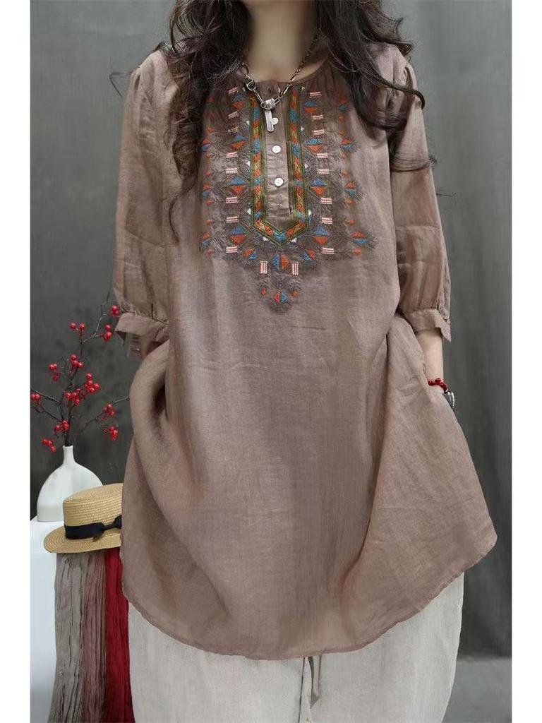 Plus Size Casual Embroidered Cotton-Linen Shirt: Spring & Autumn Retro Style