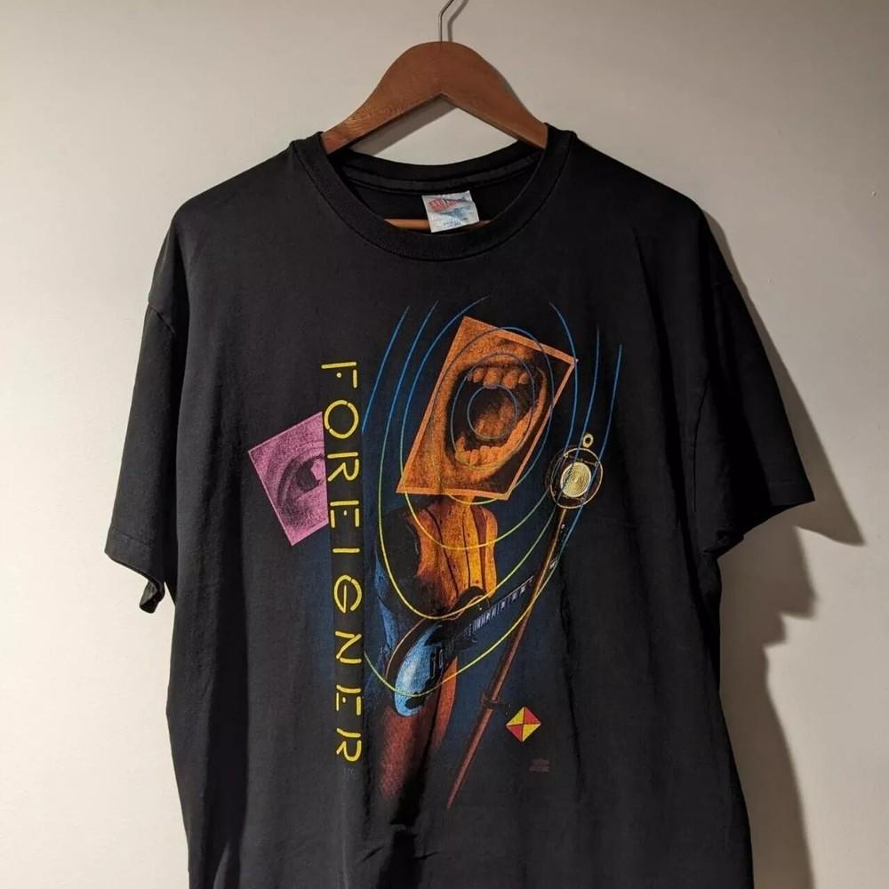 

Foreigners Reunion World Tour graphic short sleeve shirt unisex Classic Unisex T-Shirt XXXL