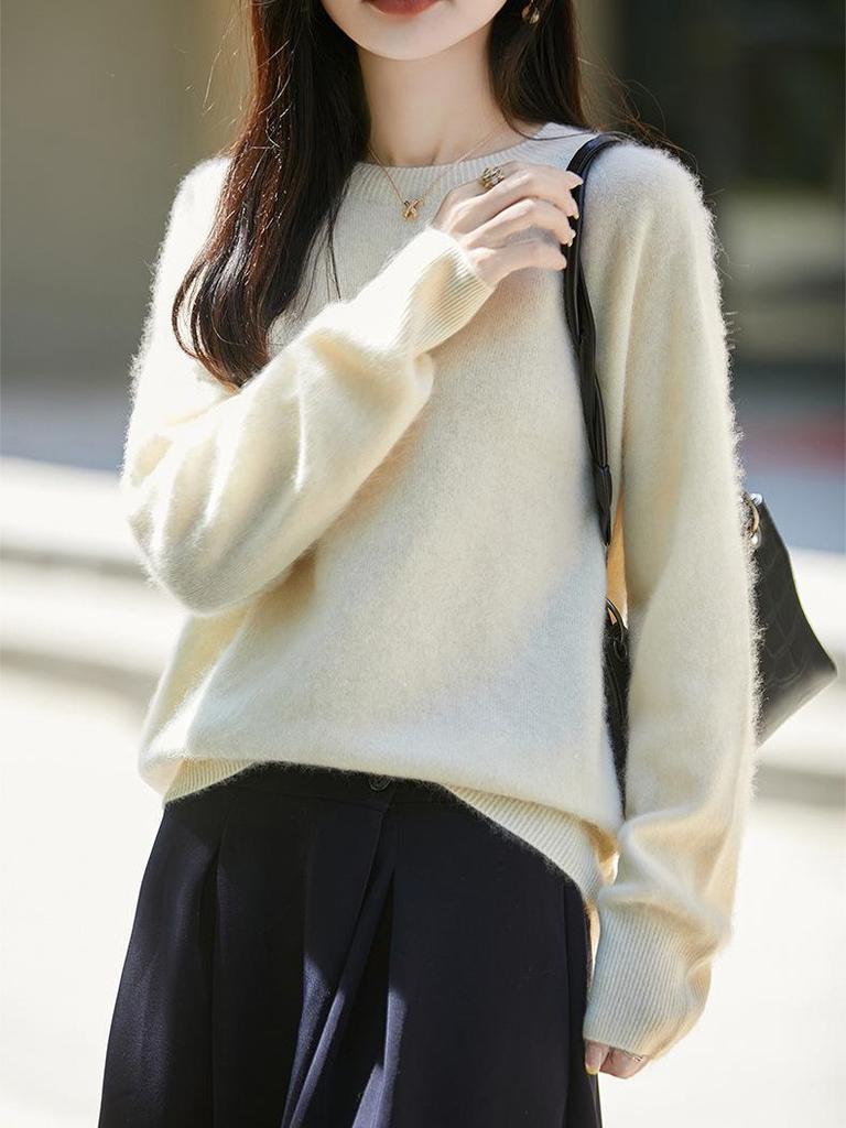 Women's Pure Wool Round Neck Sweater - Cozy Loose Knitwear for Autumn/Winter