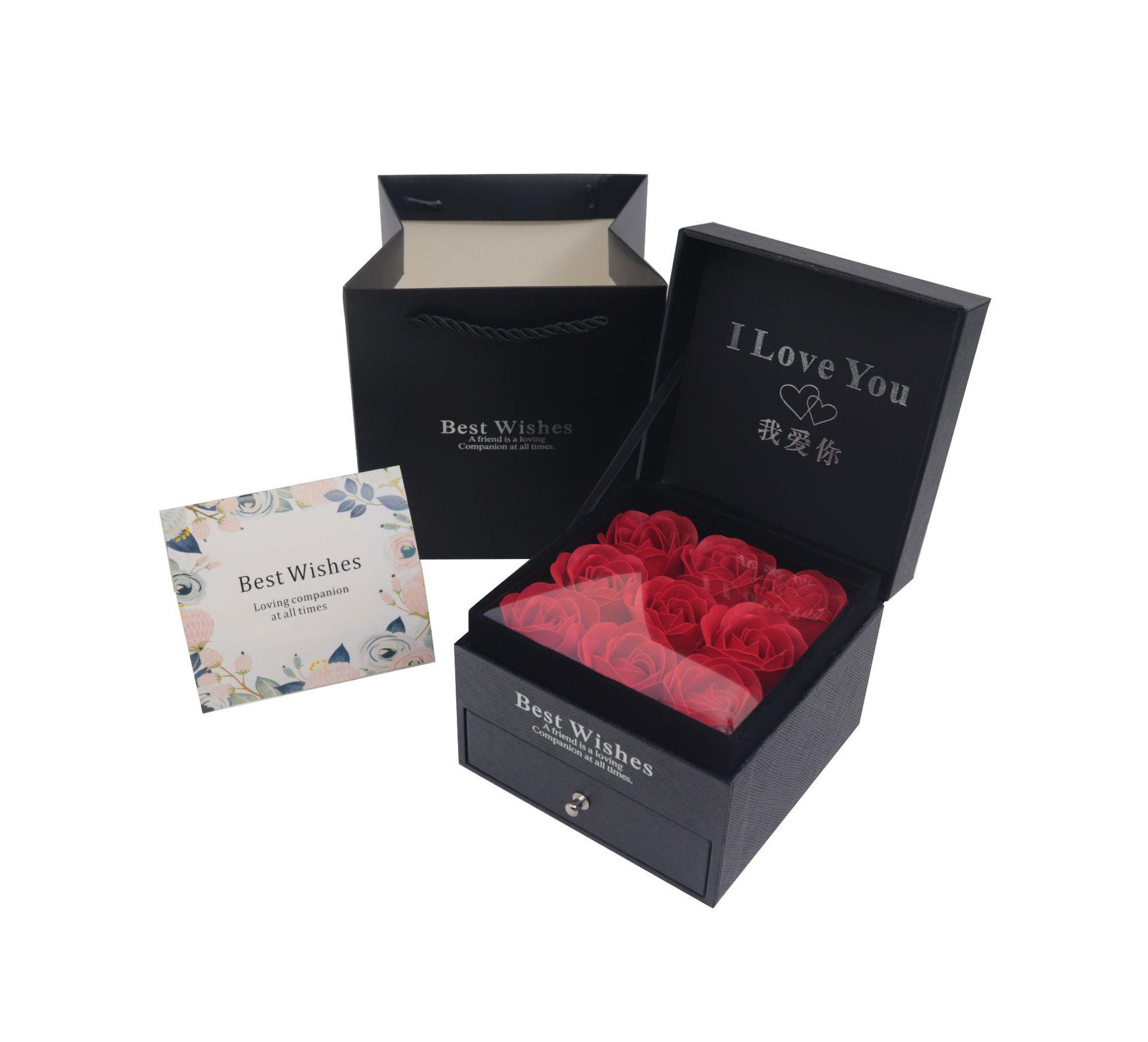 

Подарочный набор из роз «Колесо обозрения» — однослойный/двухслойный, персонализированные вечные розы