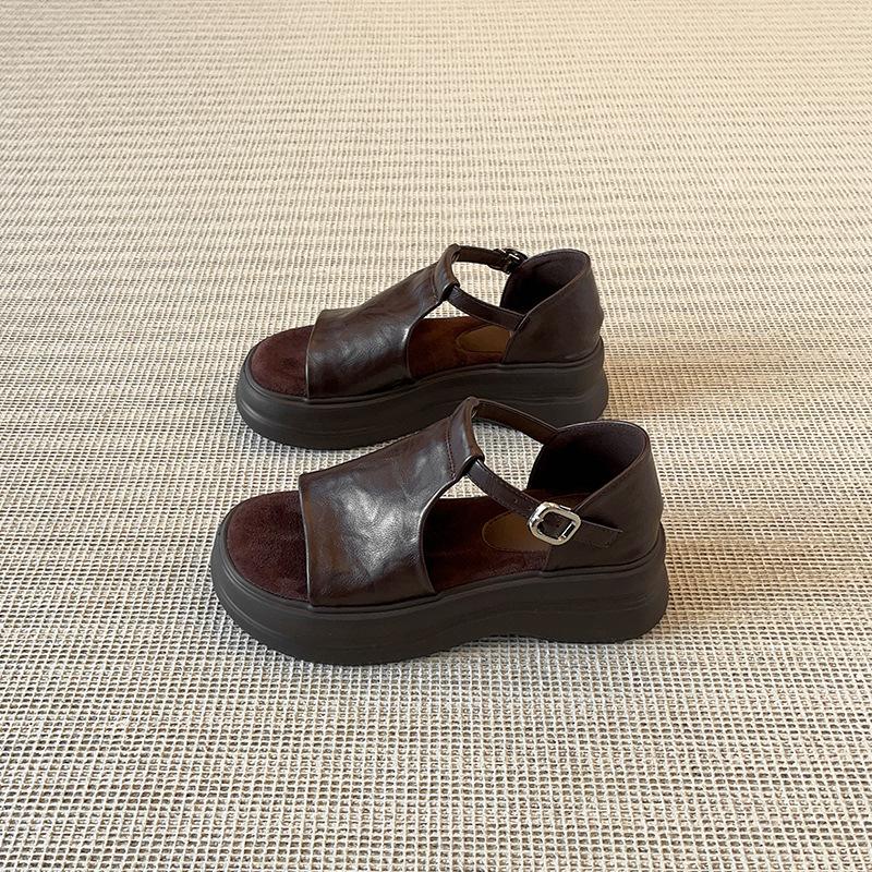 

Spot! Small soft-soled thick-soled heightened retro open-toed sandals women s new summer flat-soled Roman shoes 40 коричневый