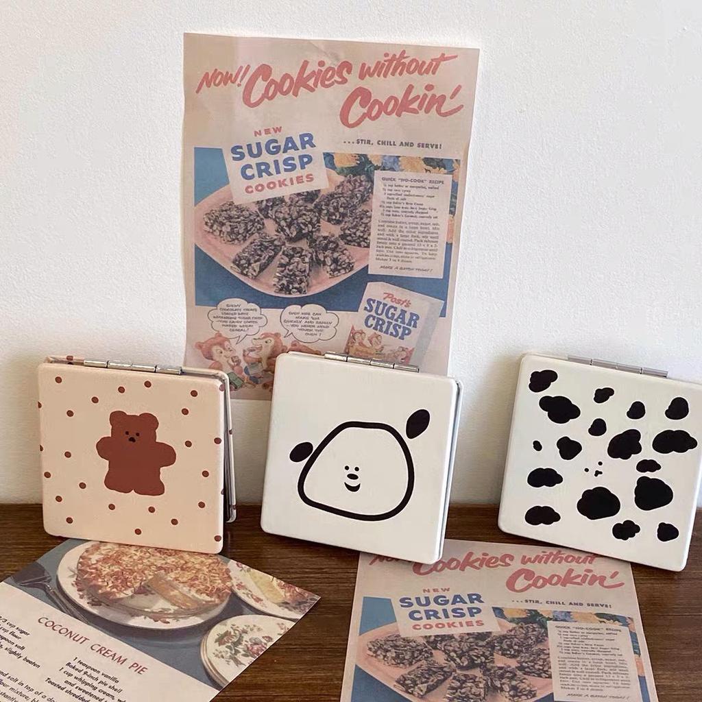 Portable Folding Little Bear Makeup Mirror for Desk—Stylish and Compact for Students