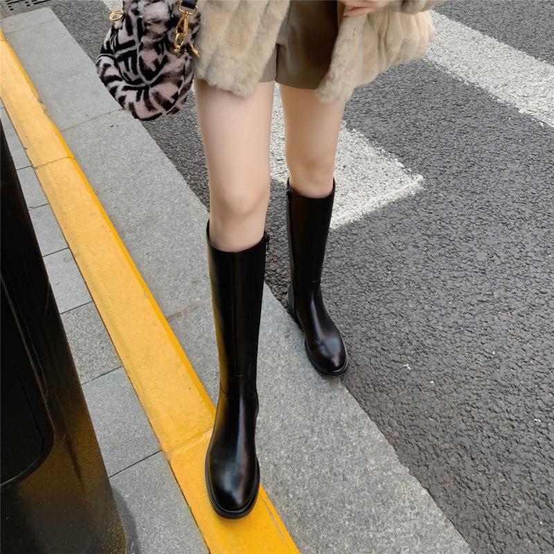 Cowhide Version~ Niche Leather Knight Boots Women's Winter Tall Boots Flat Bottom Side Zipper Locomotive Boots Long Boots