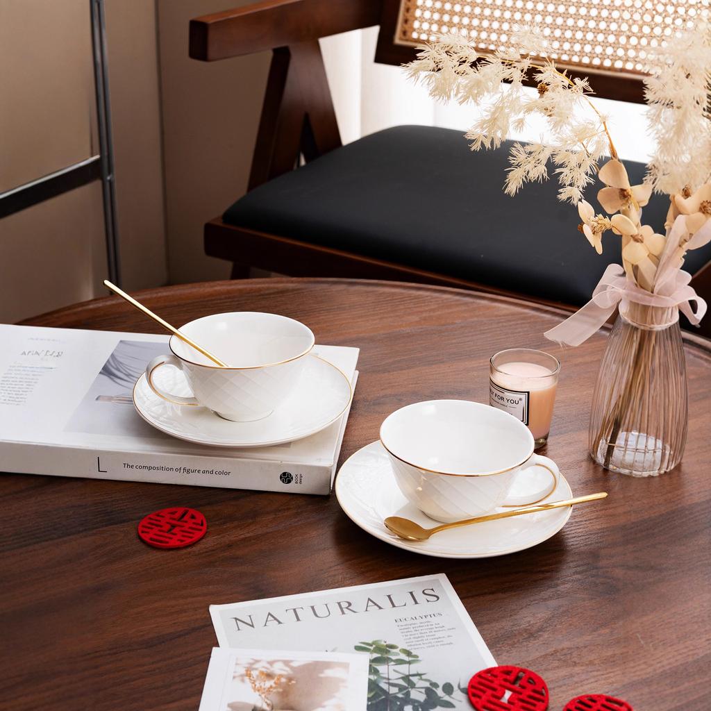 Gothic artistic sense, Nordic style, high value, light retro coffee cups and saucers, ceramic coffee cups with spoons, gifts
