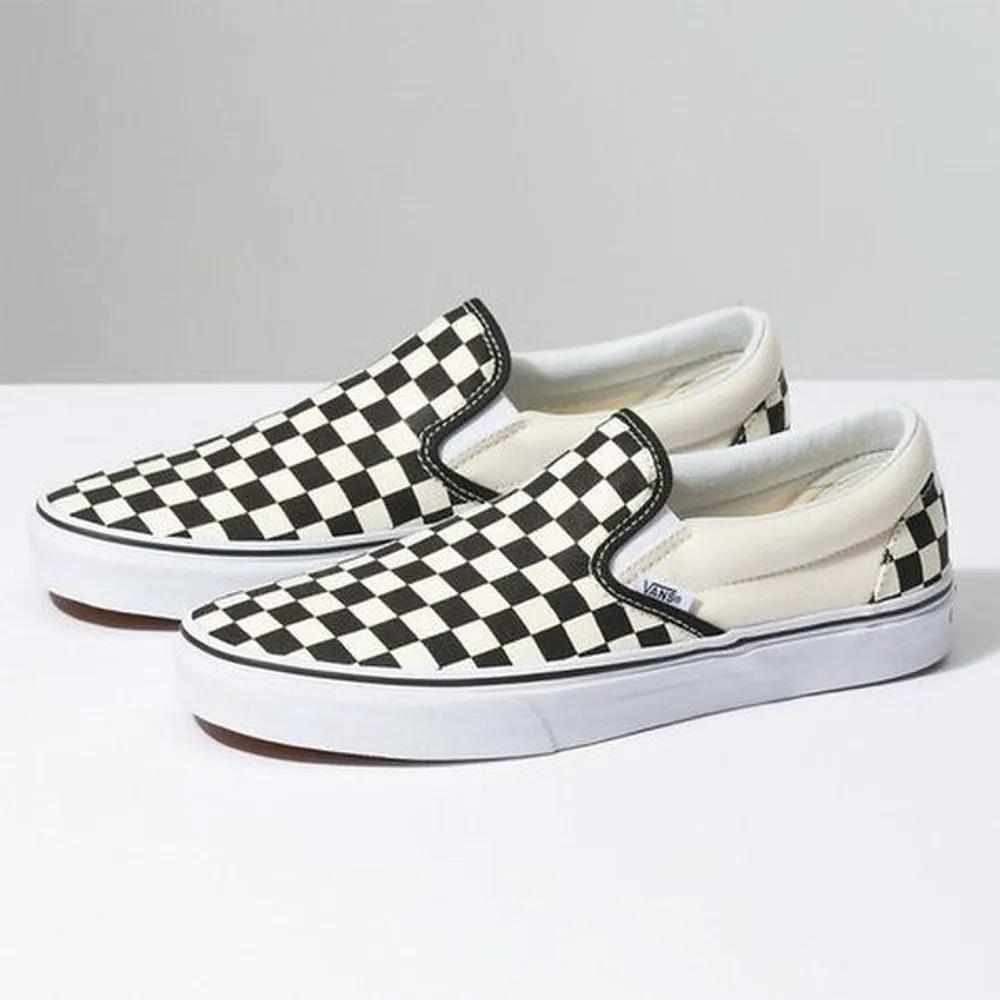 Vans Core Classic Slip-On Checkerboard Slip-On VN000EYEBWW1 3900871 290