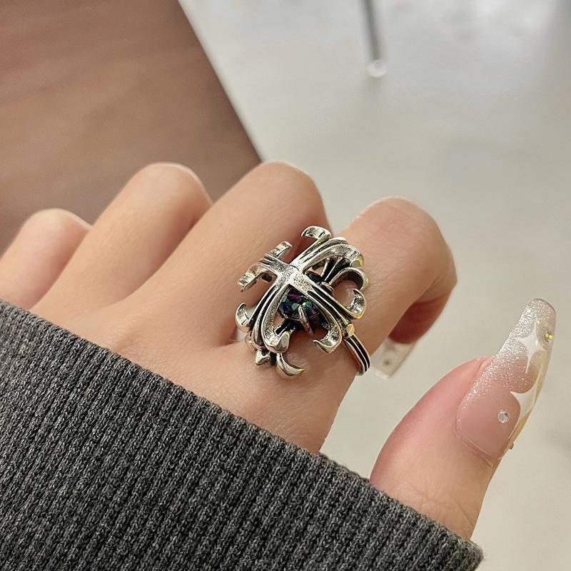 Niche Design Sense Cold Wind Light Luxury High Sense Cross Tang Grass Pattern French Open Ring Female Personality Adjustable opening