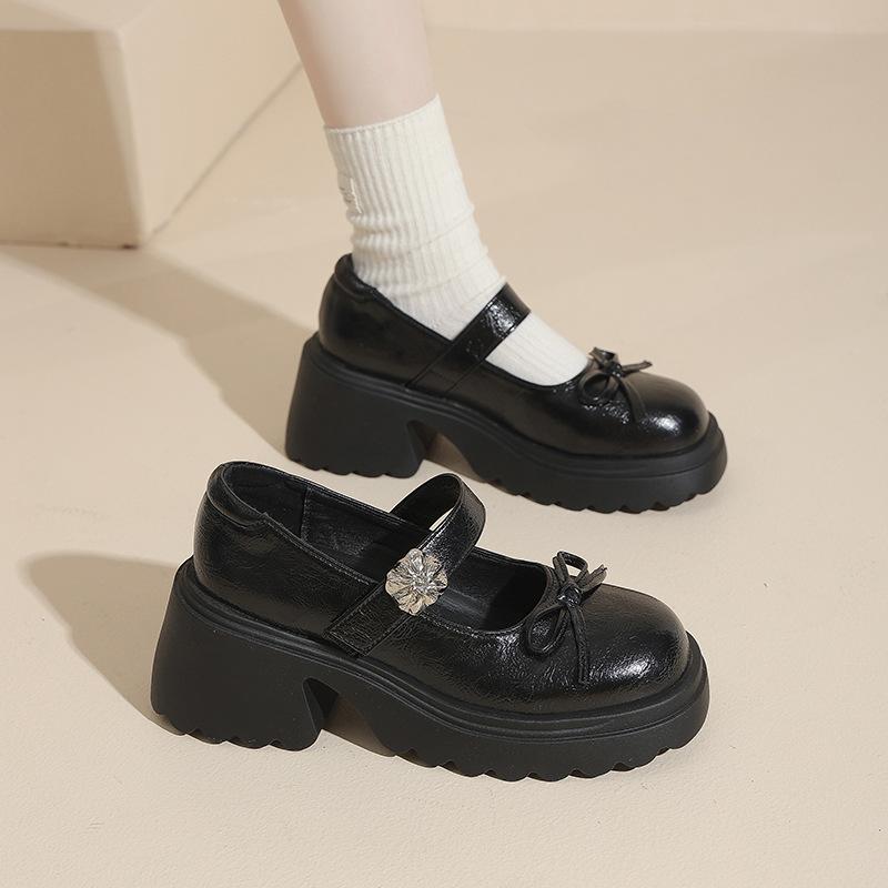 

Silver Xiaoxiangfeng French platform Mary Jane shoes women s 2025 new summer skirt small leather shoes thick heel single shoes 40 чёрный