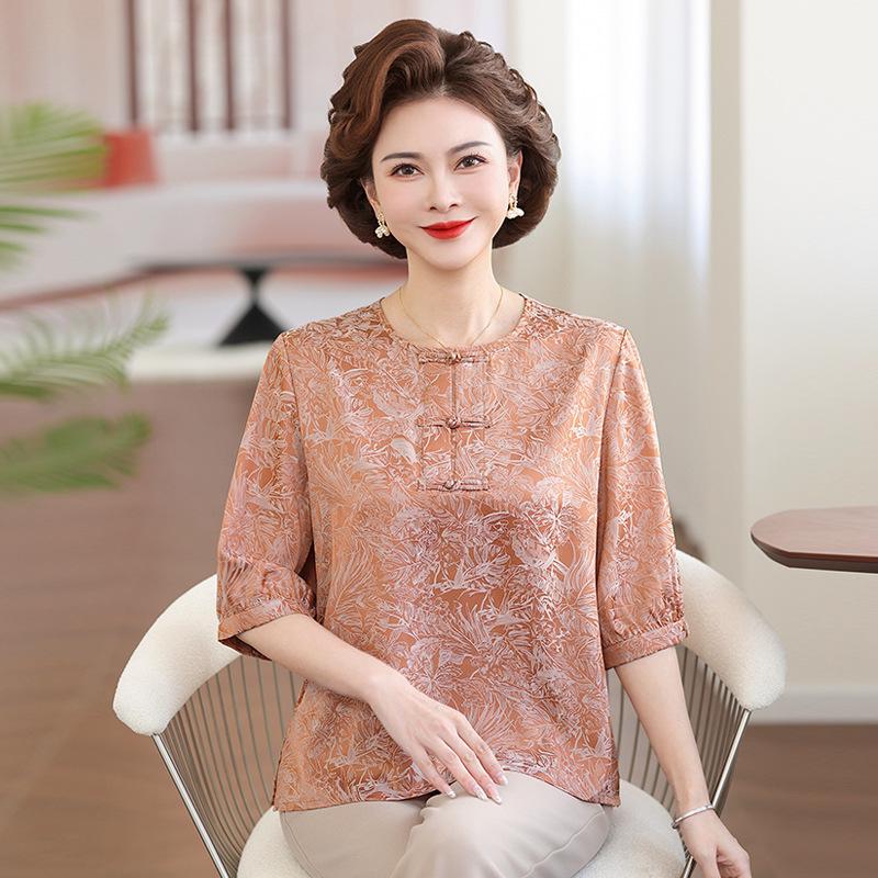 Mom's Summer Seven-Sleeve Chinese Style Shirt: 2023 Fashion for Middle-Aged and Elderly Women.