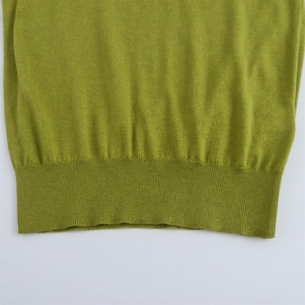 2025 Spring Women's Round Neck Knitwear with Button-Decorated Shoulder and Long Sleeves