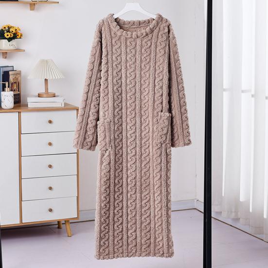 Women's Flannel Nightgown Fuzzy Plush Warm Crewneck Sleepwear Loose Winter Pullover Nightdress with Pockets