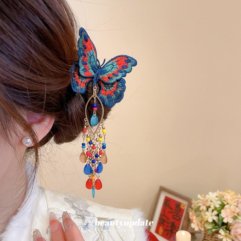 New Chinese Butterfly Glass Crystal Fringed Hairpin Women's Exquisite Elegance Niche Duckbill Clip Light Luxury High-end Hair Accessories