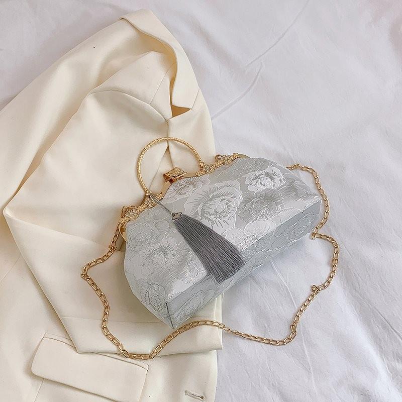 Stylish New Asian Shell Bag For Women 2024 Summer Trendy Embroidered Crossbody Bag In Silver Red Blue And Khaki Gold Colors