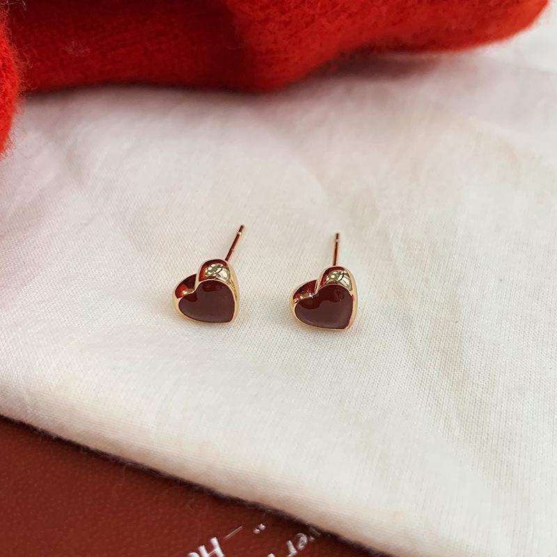 2025 Gold Trim Heart Stud Earrings: Korean Style, Exquisite, Versatile, High-Class Autumn/Winter Jewelry