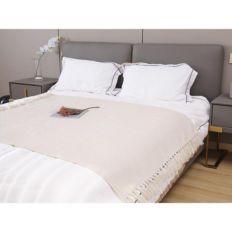 Nordic Solid Color Wool Blanket Woven Pattern Hotel Bed Tail Towel Sofa Blanket Knitted Nap Bed Cover Travel Shawl