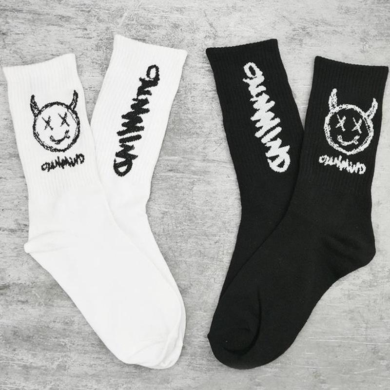 Trendy Korean-Style Men's Mid-Calf Sports Socks for Hip-Hop, Skateboarding, and Basketball