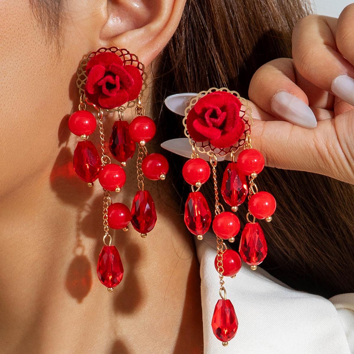 

Accessories, temperament three-dimensional long fringed flower earrings, retro atmosphere tulip earrings accessories