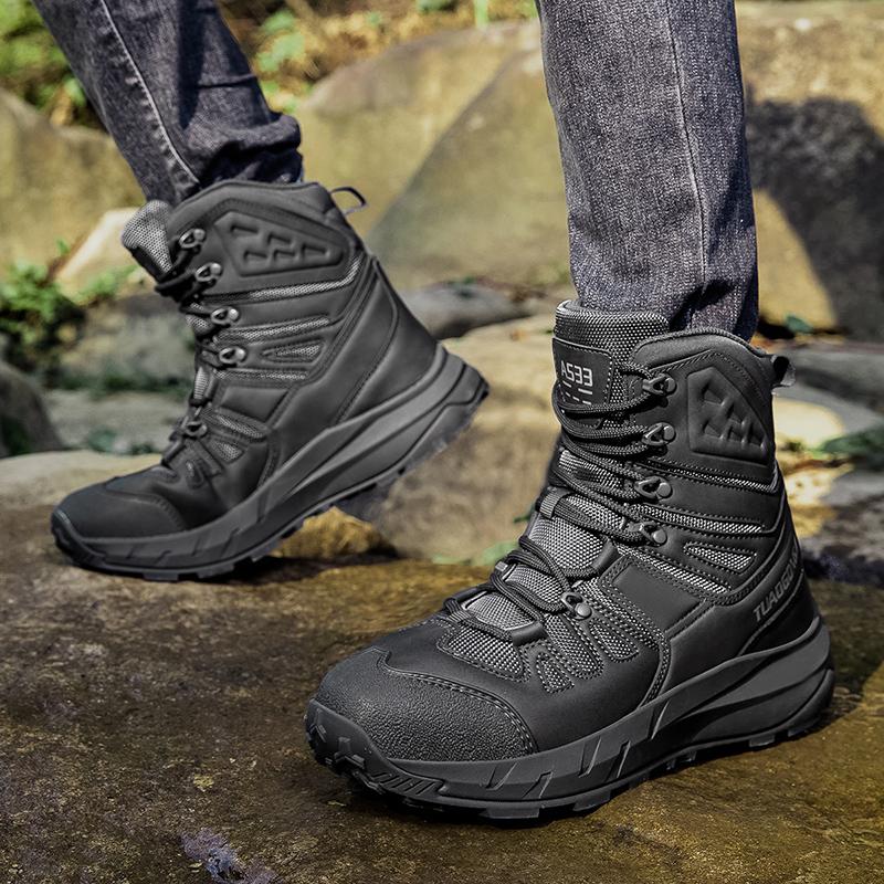 Fashion New Outdoor Mens Ultra-light Mid-Calf Boots Wear-resistant High-top Shoes Desert Mountaineering Boots Versatile Male Ankle Botas