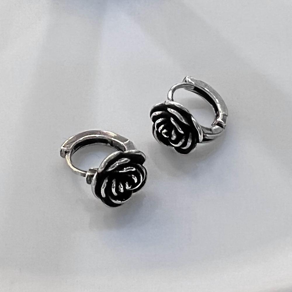 Vintage Rose Camellia Ear Clips Women Elegant Luxury Minimalist Earrings Fashion Statement Jewelry