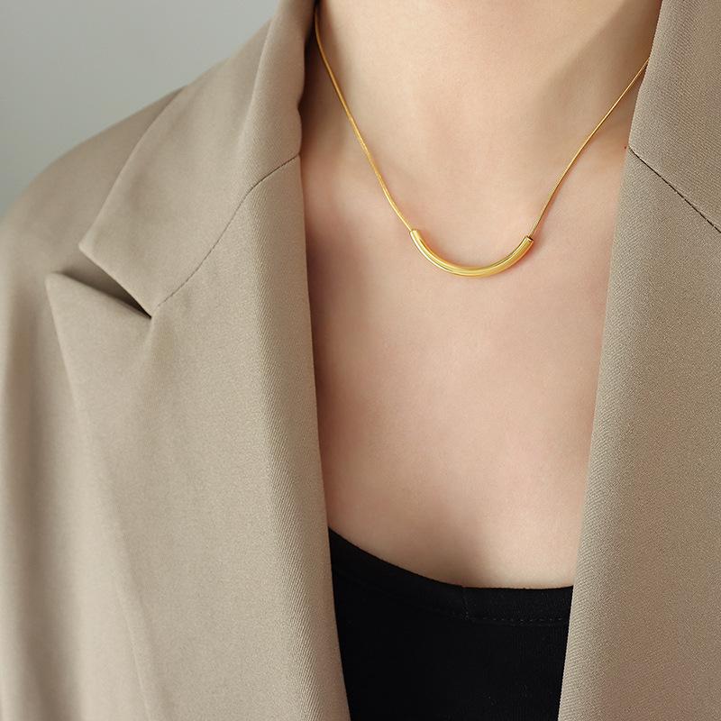 Korean Trendy Irregular Curve Gold-Plated Titanium Steel Minimalist Chain Necklace
