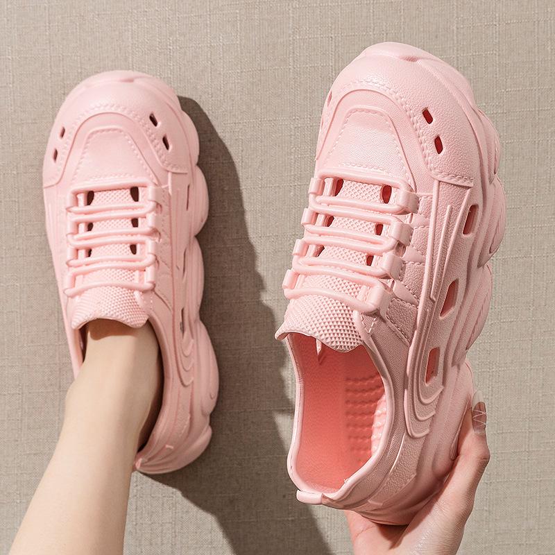 Spring/Summer Couple's One-Piece EVA Shoes: Comfortable, Casual, Puff Design, Non-Slip Sole.