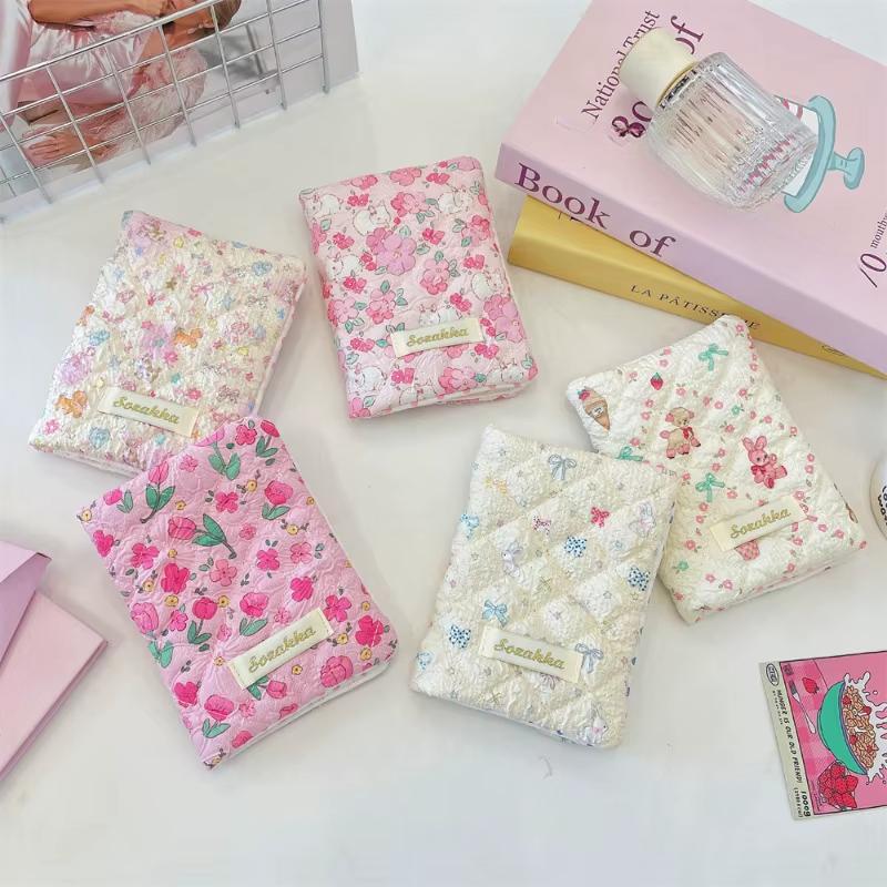 Neue Blumen-Reisepasshülle für Damen Modische Reisepasshülle Multifunktionale Reisepass-Clip-Hülle aus Polyester Reisezubehör